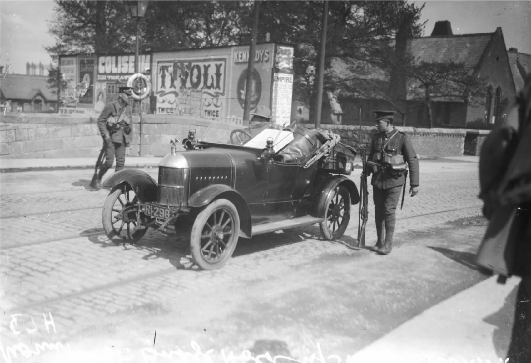 Checkpoint during the 1916 Rising with Schoolhouse Hotel visible behind, a place of historic significance